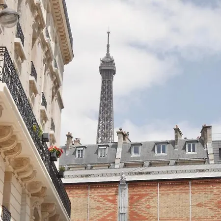 Apartment Eiffel Tower